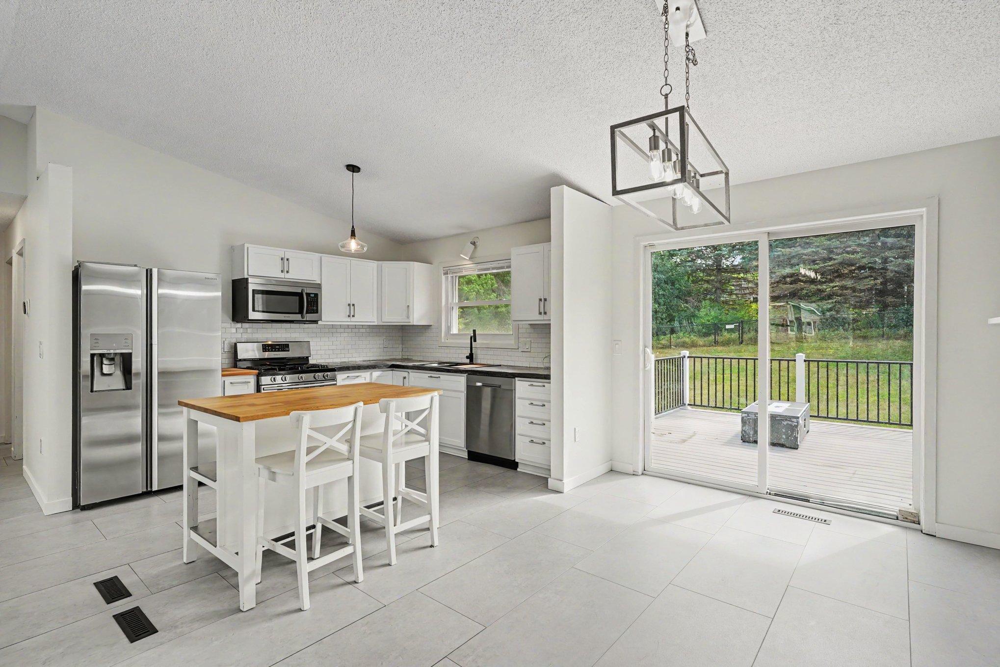 939 Savannah Road Eagan, MN 55123 - Photo 7 of 23 Gallery Image 7