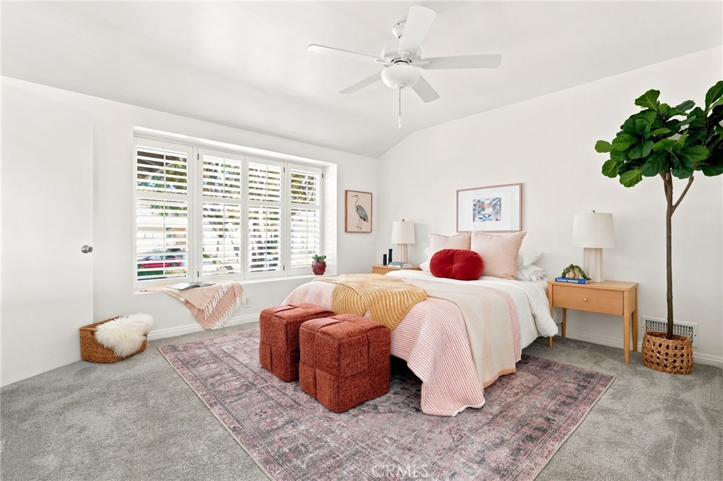 1019 Delaware Road Burbank, CA 91504 - Photo 33 of 43