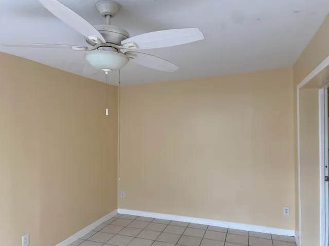 a view of empty room with window