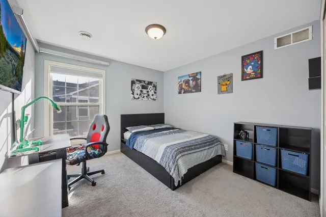 $280,000 | 2814 Spy Glass Drive, Chaska, MN 55318