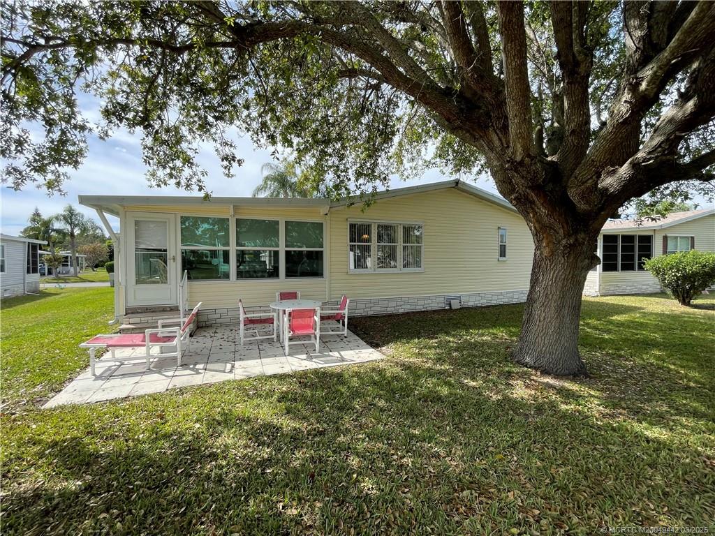 16447 Southwest Two Wood Way Indiantown, FL 34956 - Photo 5 of 46