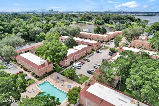 $174,000 | 5201 Atlantic Boulevard, Unit 273, Jacksonville, FL 32207