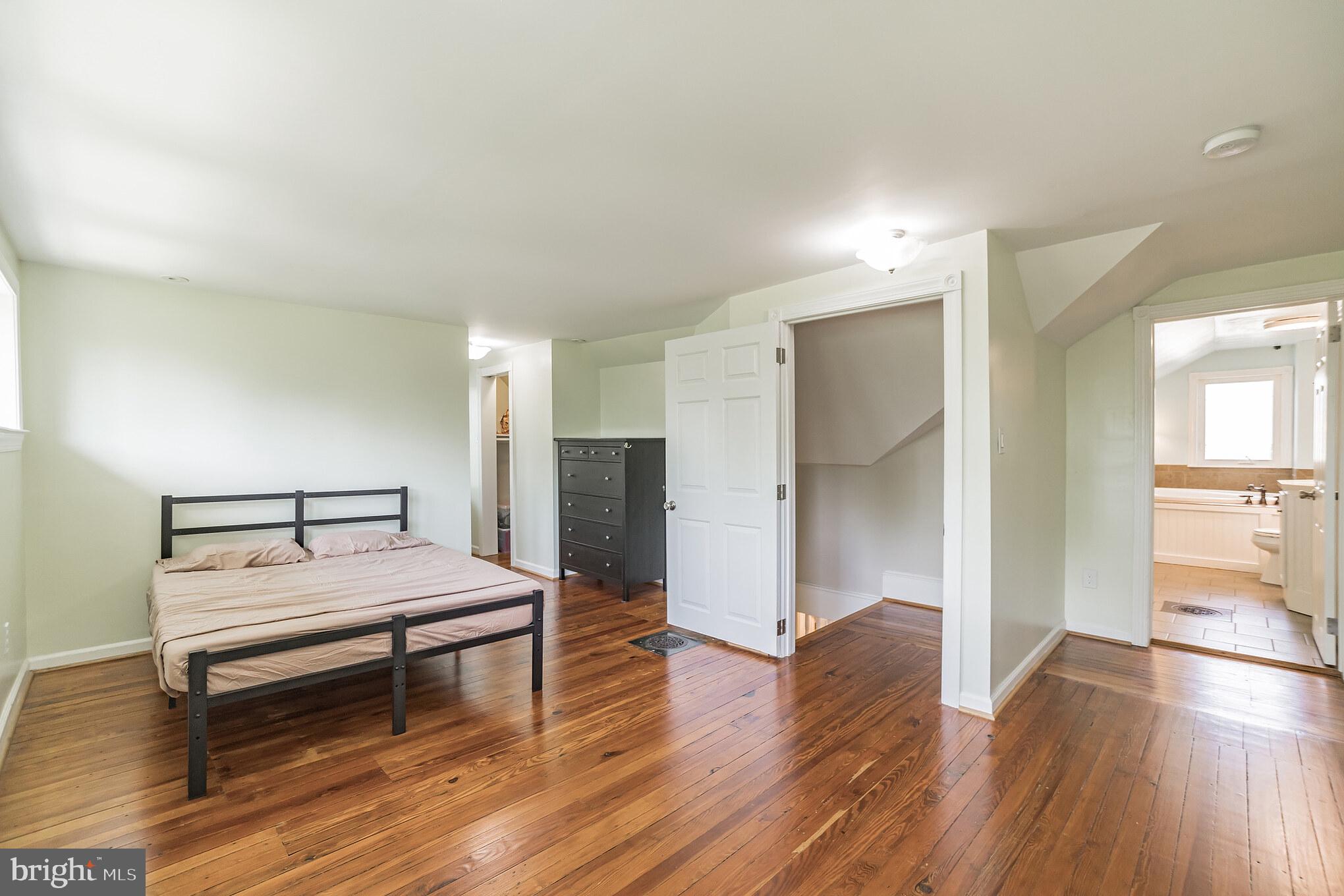 444 Old Lancaster Road Haverford, PA 19041 - Photo 24 of 28