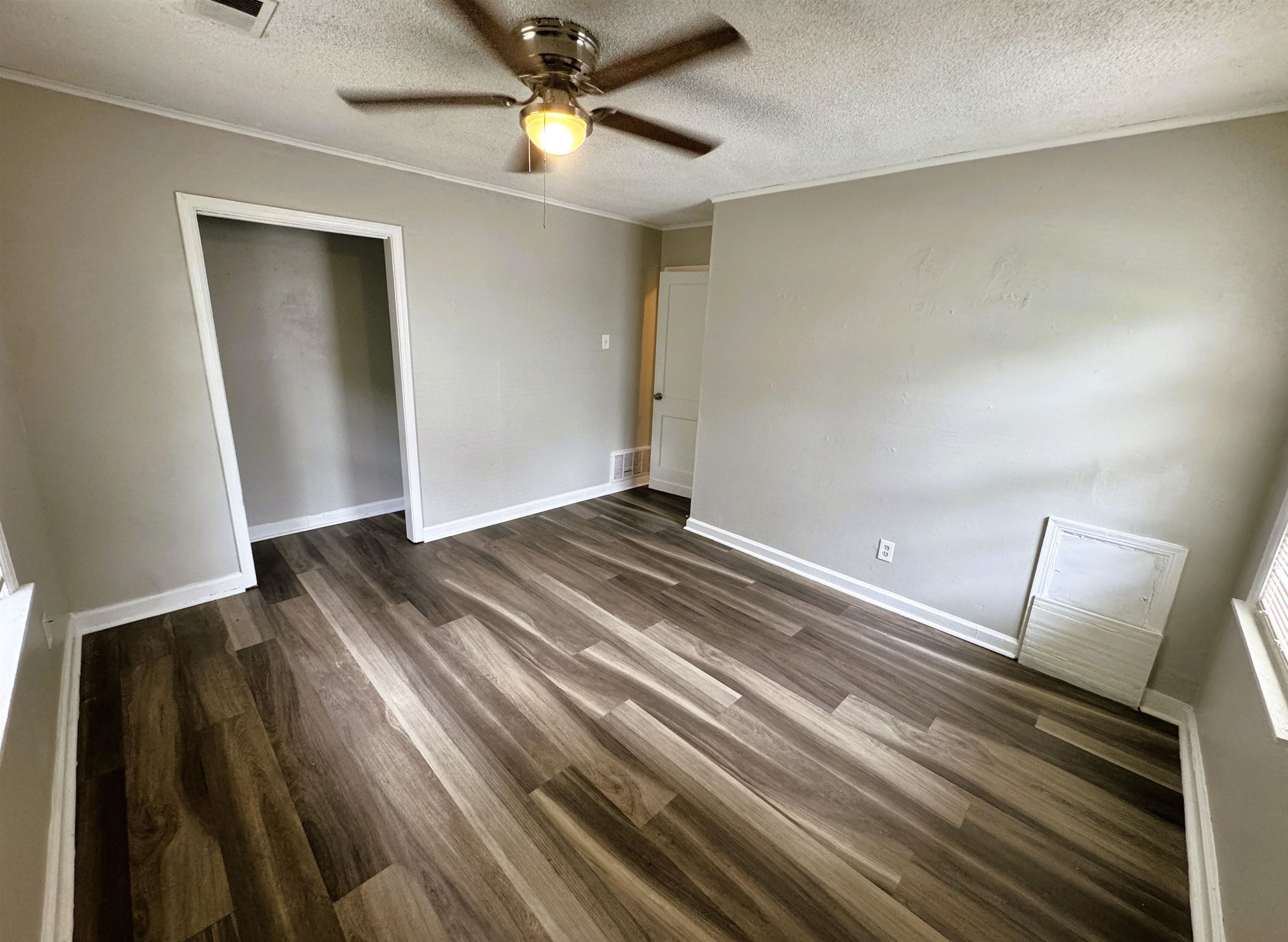 1644 Russwood Road Memphis, TN 38108 - Photo 10 of 16