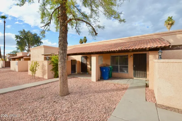 $1,425 | 645 North Arrowhead Drive, Unit 4, Chandler, AZ 85224