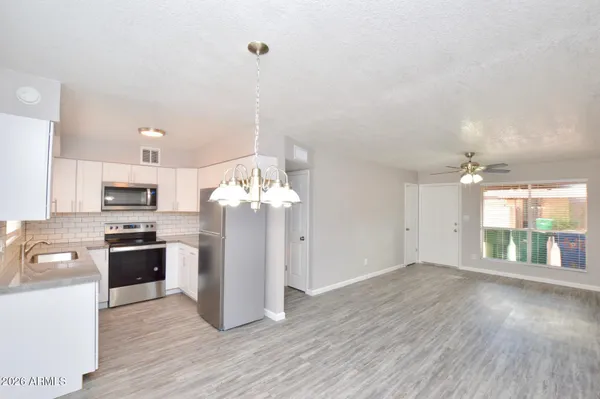 $1,449 | 645 North Arrowhead Drive, Unit 4, Chandler, AZ 85224
