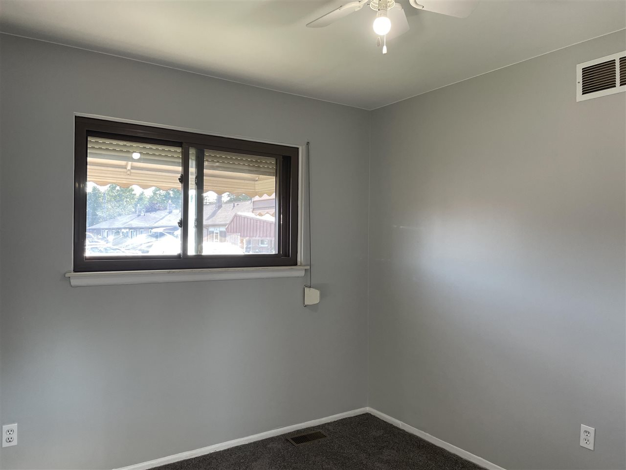 8401 18 18 Mile Road, Unit 199 Sterling Heights, MI 48313 - Photo 15 of 25 50056505-14.JPG
