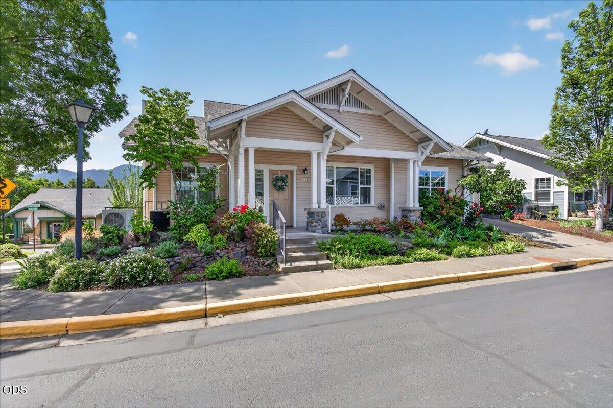 846 Stony Point Ashland, OR 97520 - Photo 2 of 54