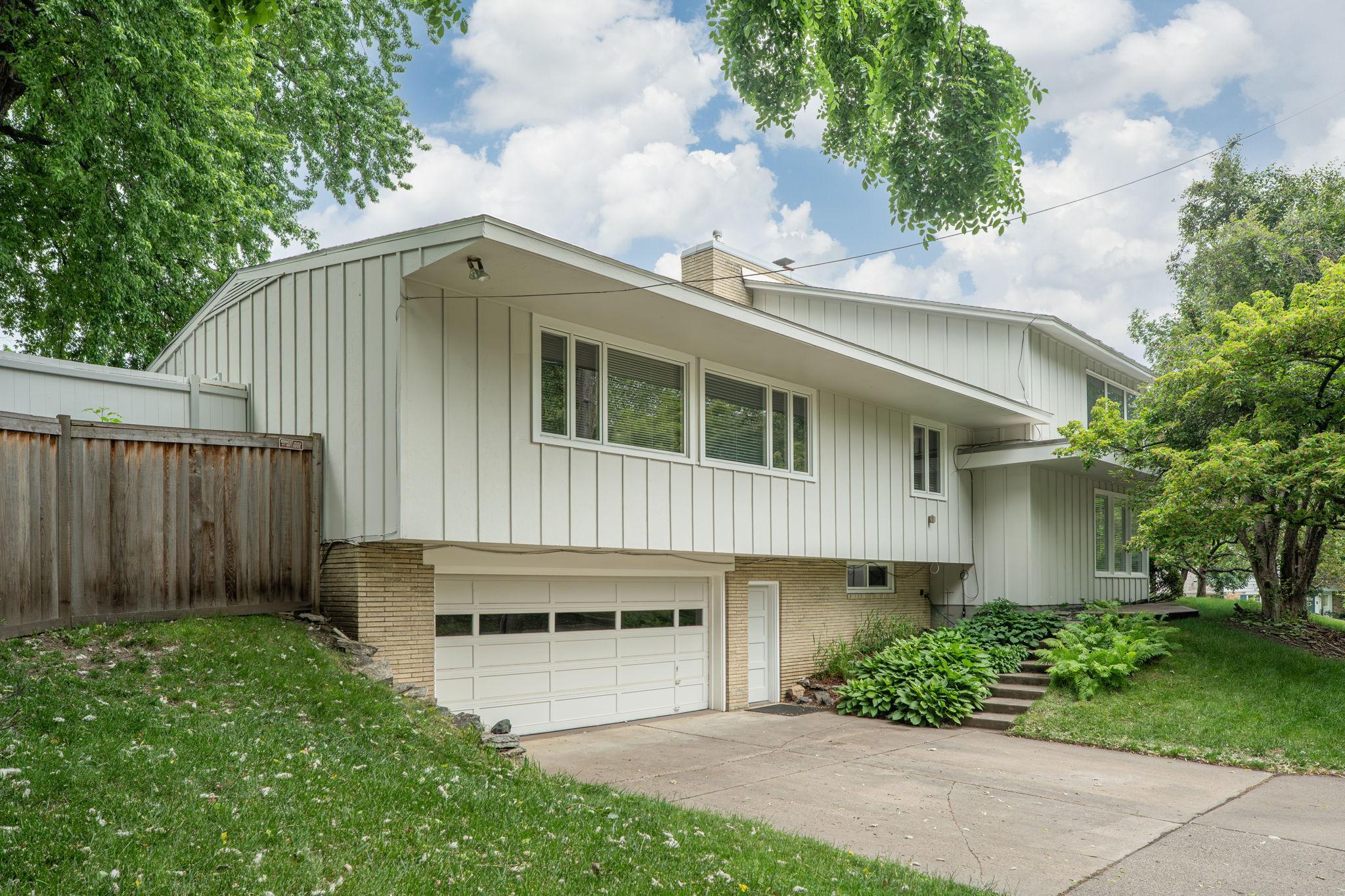 2191 Edgcumbe Road St. Paul, MN 55116 - Photo 39 of 58