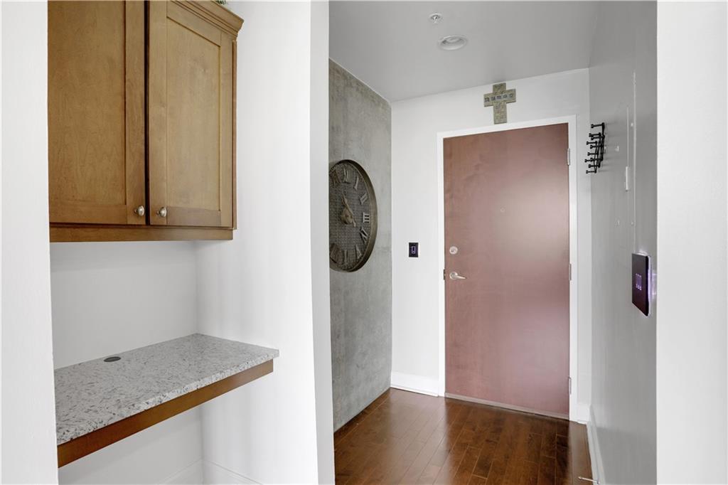 3300 Windy Ridge Parkway Southeast, Unit 1603 Atlanta, GA 30339 - Photo 5 of 36 a view of bathroom