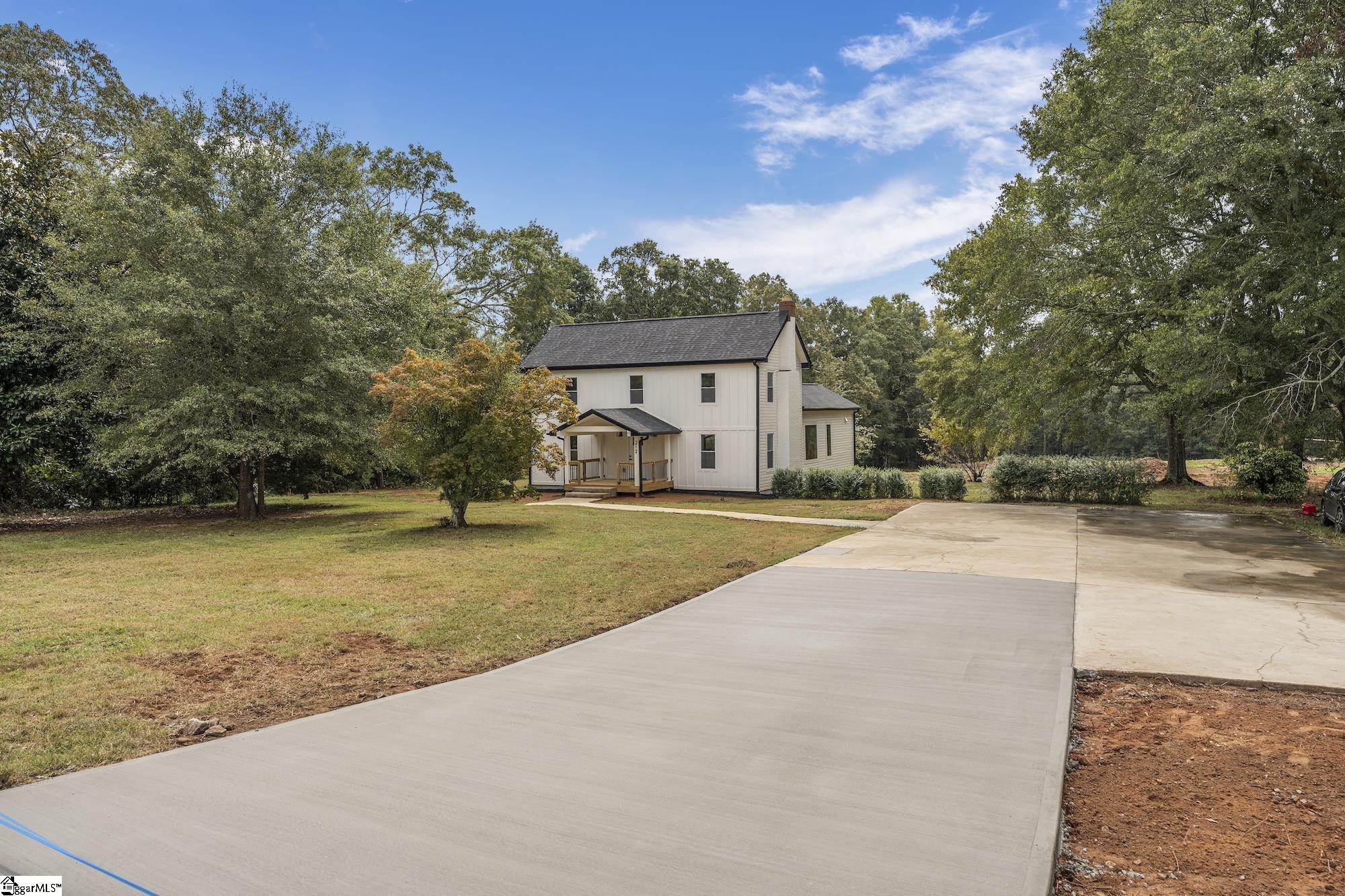 212 Colonels Road Pendleton, SC 29670 - Photo 2 of 48
