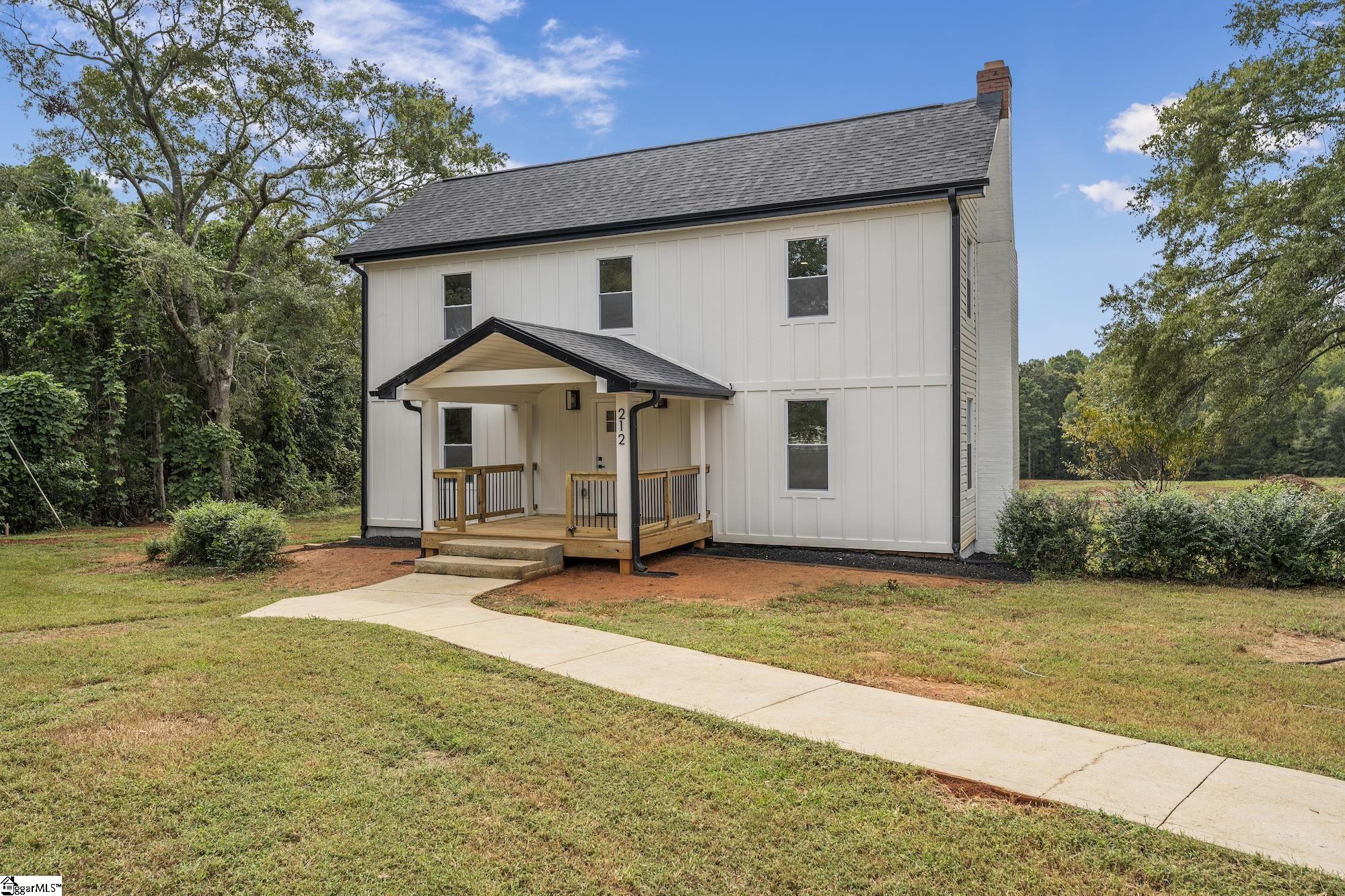 212 Colonels Road Pendleton, SC 29670 - Photo 4 of 48