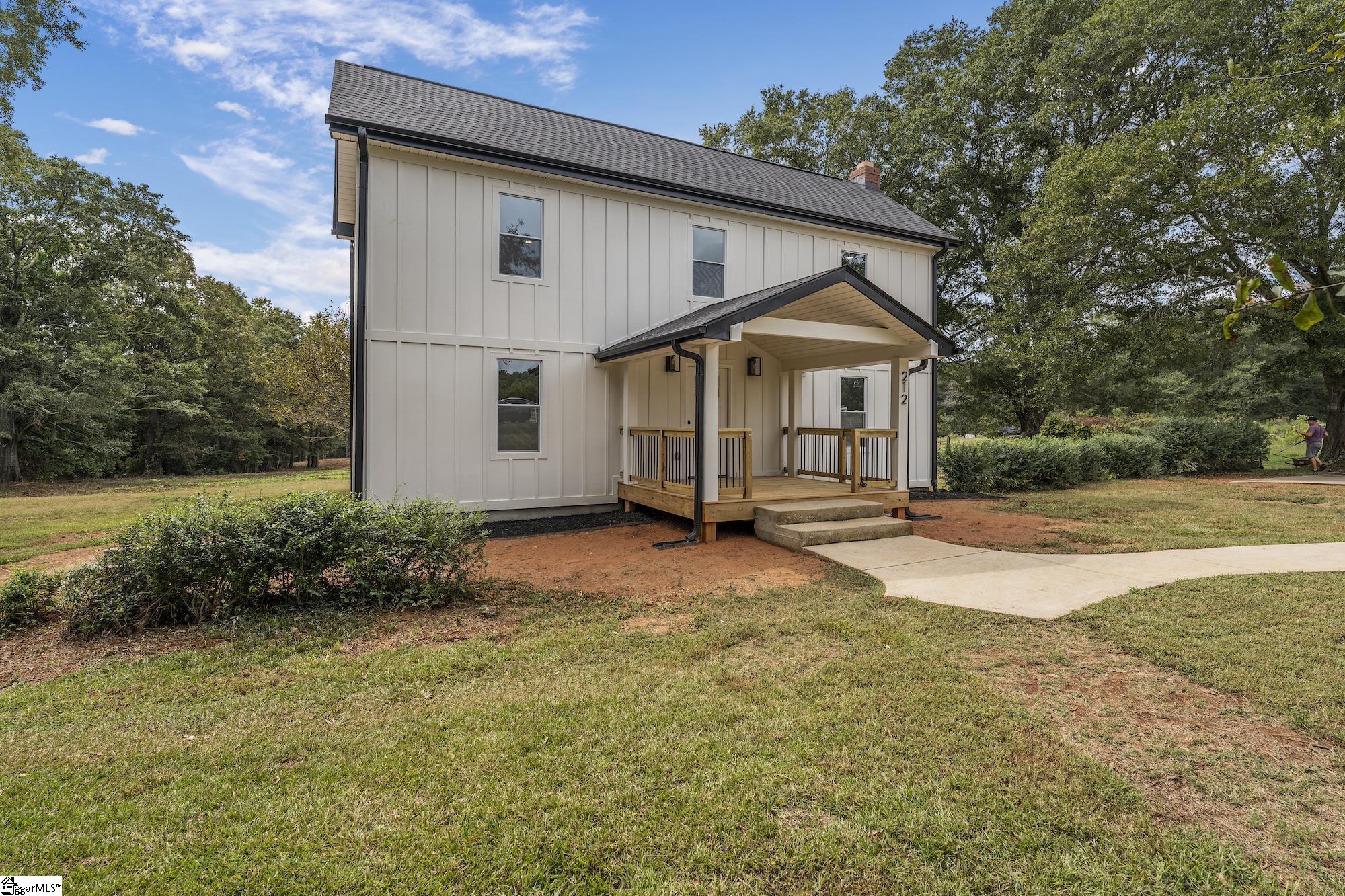 212 Colonels Road Pendleton, SC 29670 - Photo 5 of 48
