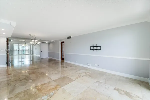 $3,200 | 6039 Collins Avenue, Unit 1229, Miami Beach, FL 33140
