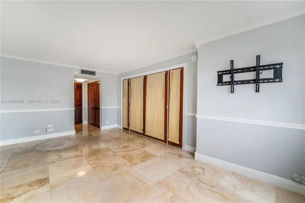 $3,200 | 6039 Collins Avenue, Unit 1229, Miami Beach, FL 33140