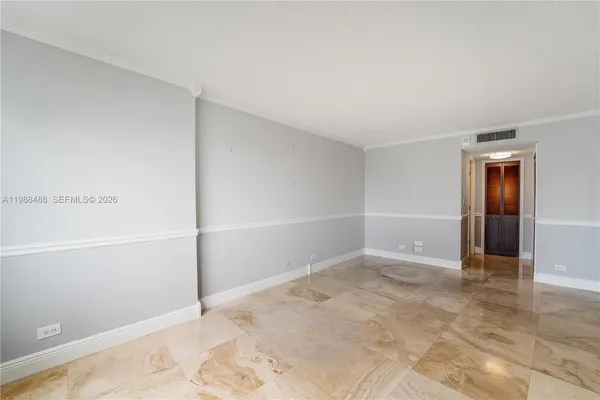 $3,200 | 6039 Collins Avenue, Unit 1229, Miami Beach, FL 33140
