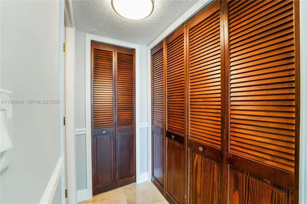 $3,200 | 6039 Collins Avenue, Unit 1229, Miami Beach, FL 33140