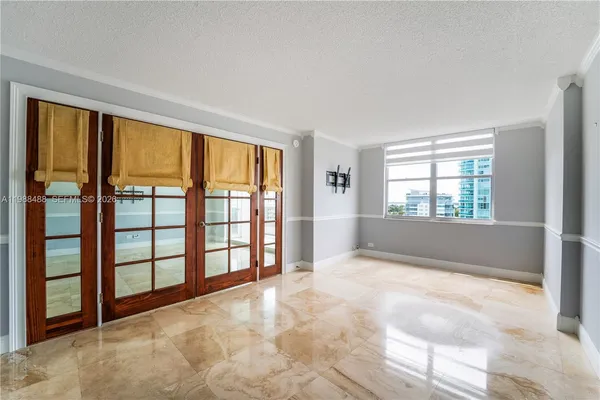 $3,200 | 6039 Collins Avenue, Unit 1229, Miami Beach, FL 33140