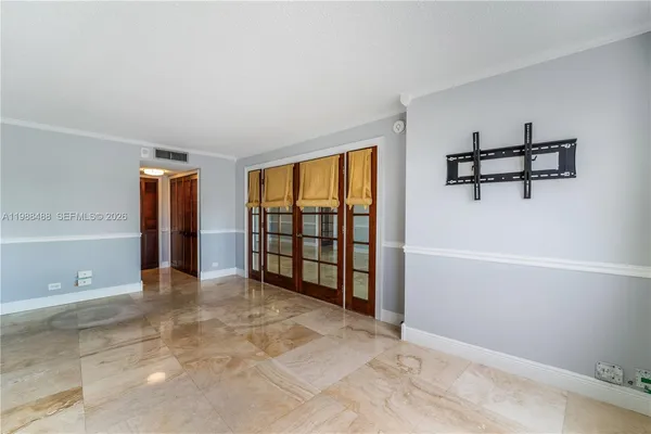 $3,200 | 6039 Collins Avenue, Unit 1229, Miami Beach, FL 33140
