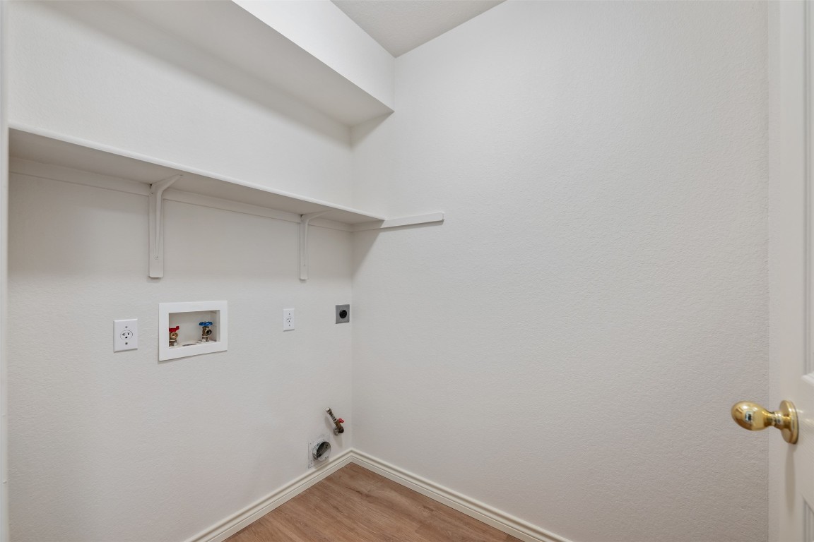1201 Rice Avenue Cedar Park, TX 78613 - Photo 30 of 40 Dryer has gas and electric hookups - nice sized walk-in laundry room~