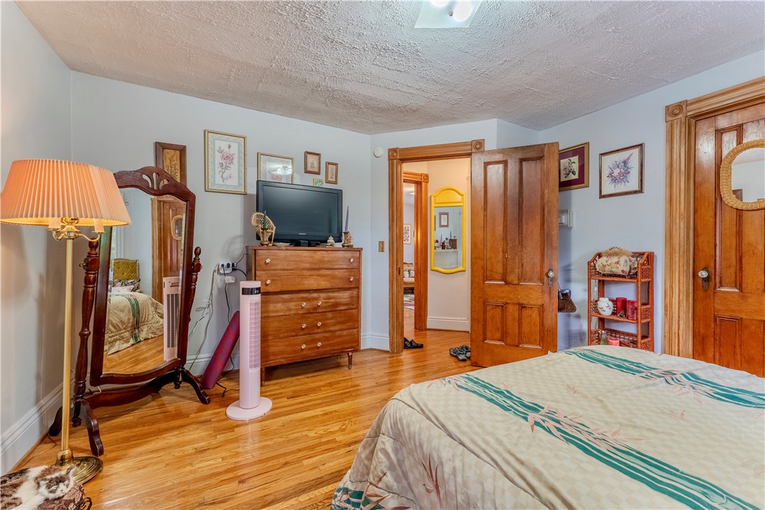 9 Sumner Park Rochester, NY 14607 - Photo 9 of 32