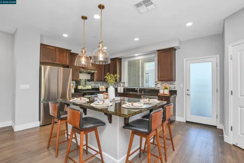 $725,000 | 601 Tierney Place, Martinez, CA 94553