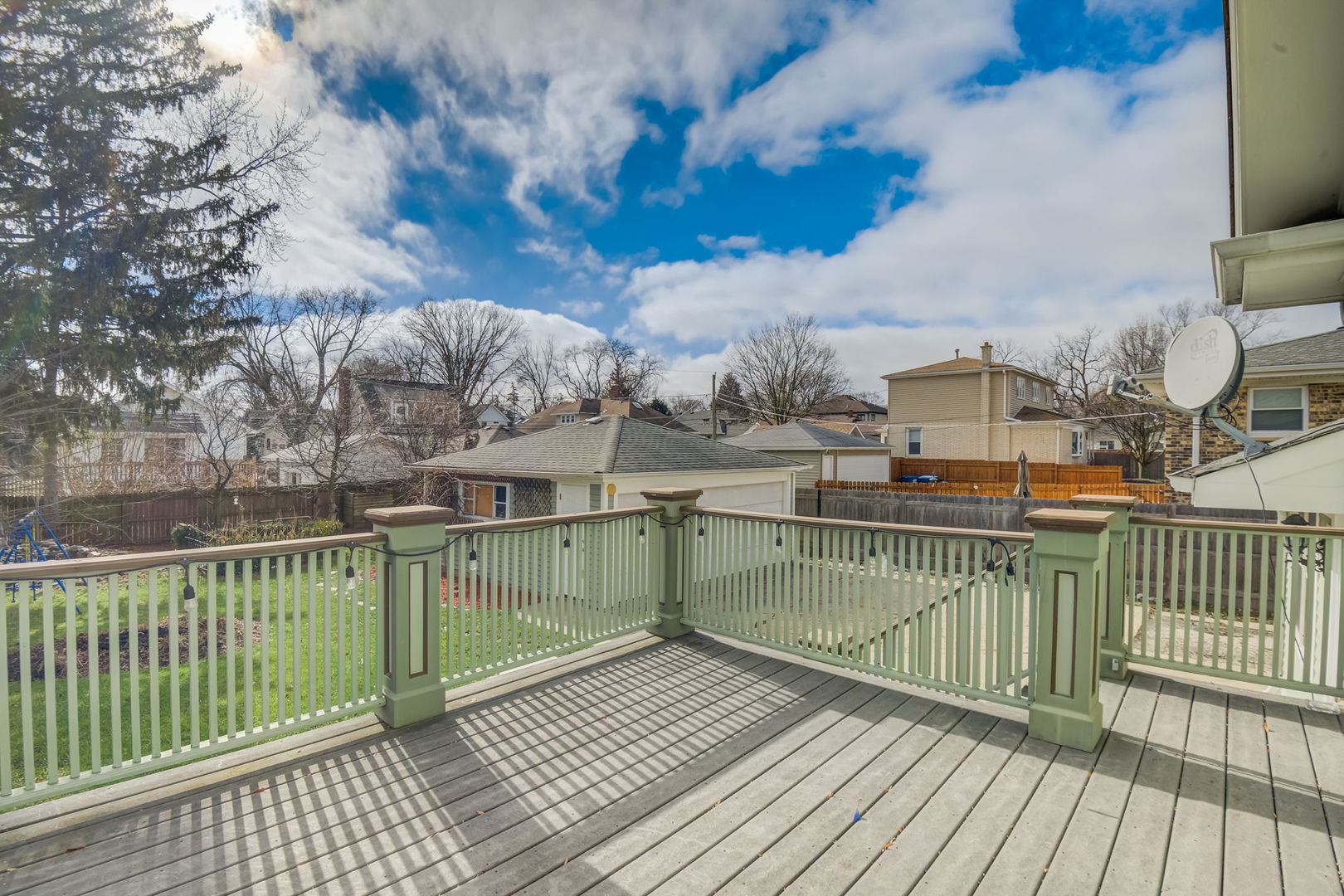 1673 East Algonquin Road Des Plaines, IL 60016 - Photo 22 of 36 a view of a balcony with wooden floor
