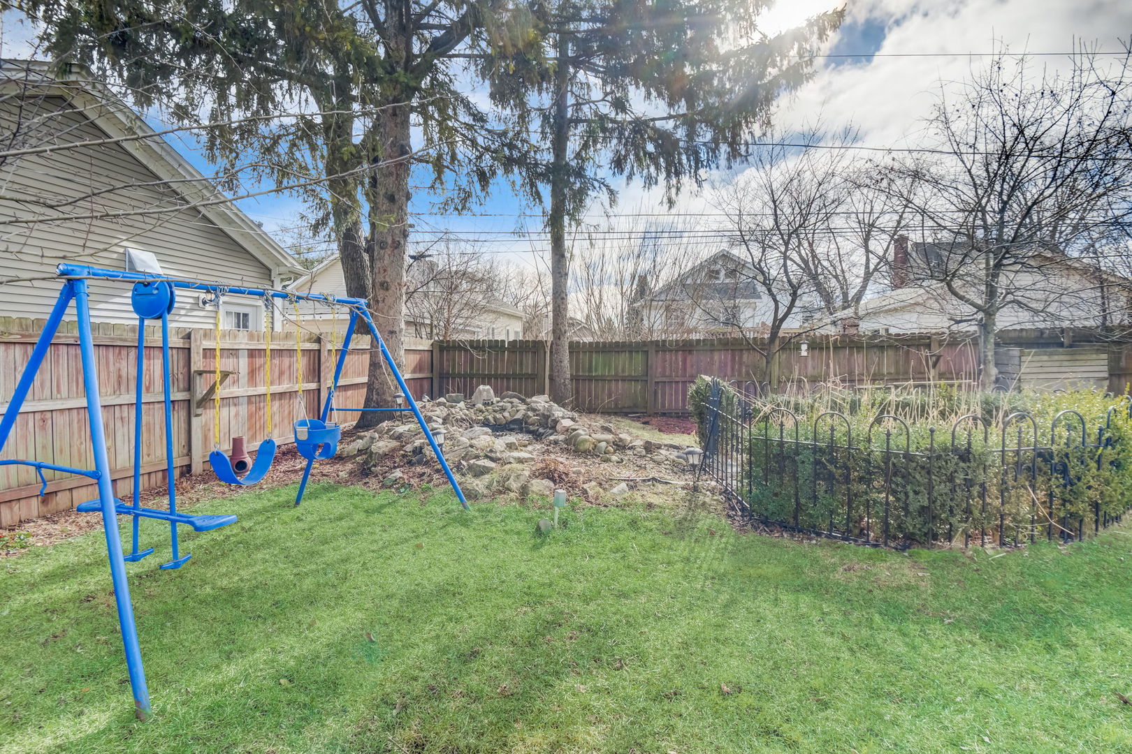 1673 East Algonquin Road Des Plaines, IL 60016 - Photo 27 of 36 a view of a garden with a slide