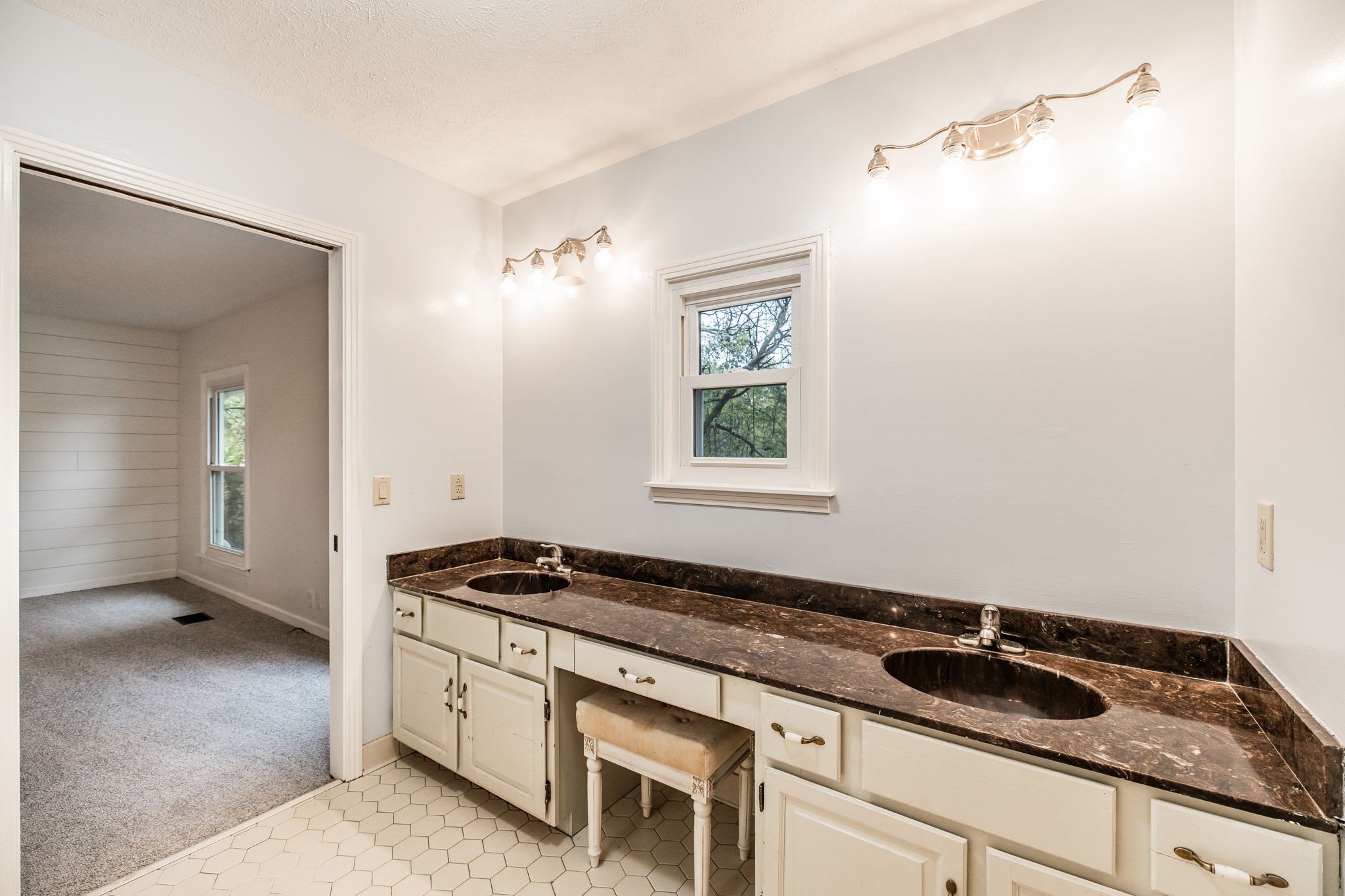 181 Lake Valley Road Hendersonville, TN 37075 - Photo 33 of 60 a kitchen with granite countertop a sink and a stove