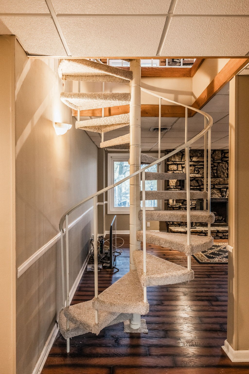 181 Lake Valley Road Hendersonville, TN 37075 - Photo 49 of 60 a view of entryway and hall with wooden floor