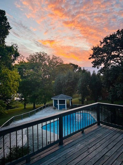 181 Lake Valley Road Hendersonville, TN 37075 - Photo 6 of 60 a view of balcony with wooden floor and fence