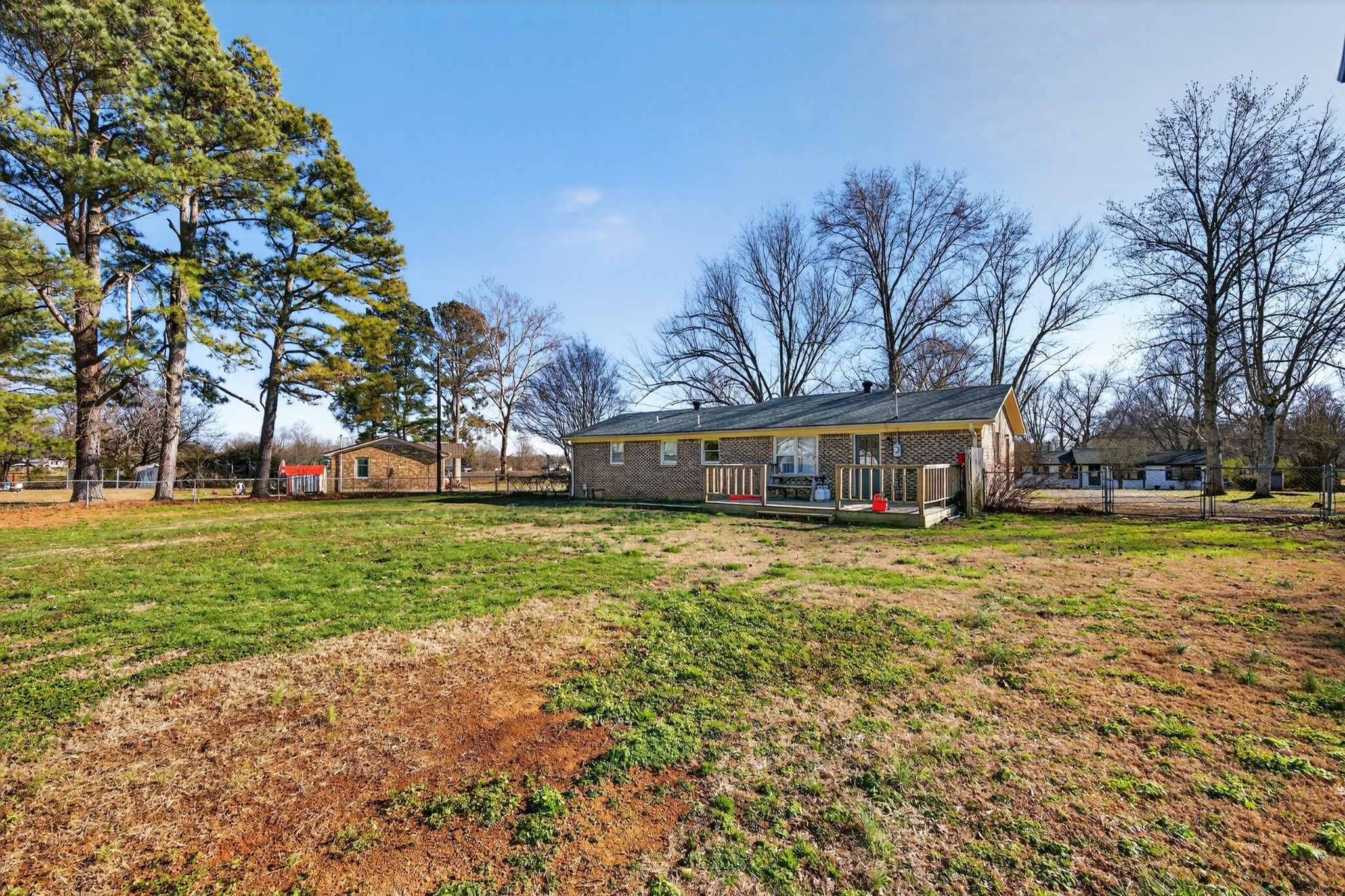 3 Park City Heights Road Fayetteville, TN 37334 - Photo 28 of 32 a front view of house with yard and green space