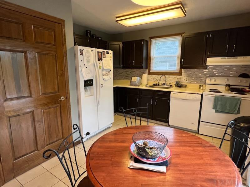 15215 Auburn Road Fort Wayne, IN 46845 - Photo 4 of 5