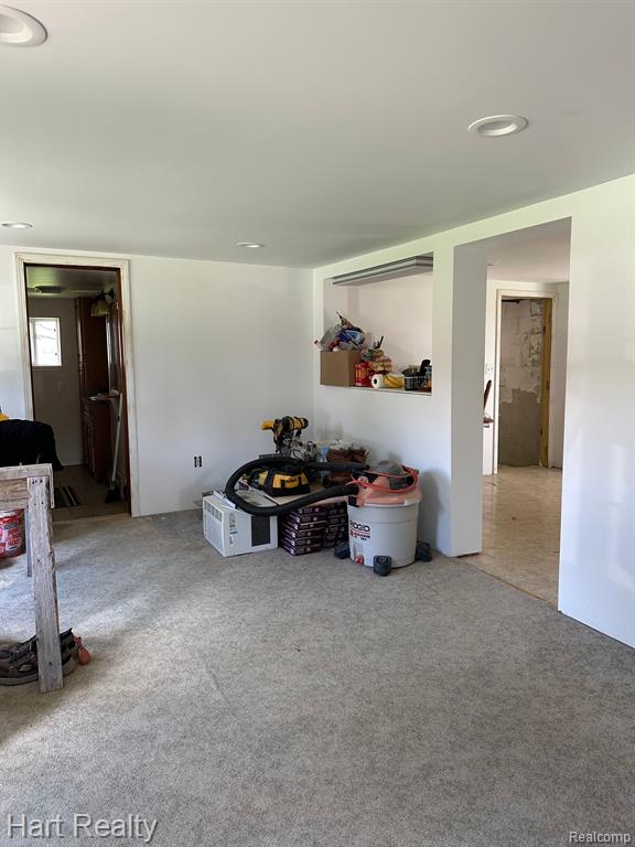 9548 Sharp Road Clifford, MI 48727 - Photo 3 of 43
