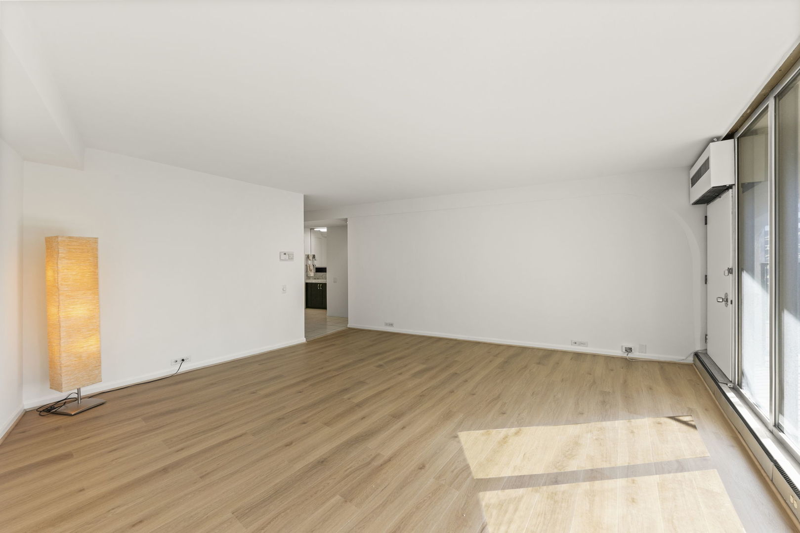 300 North State Street, Unit 3235 Chicago, IL 60654 - Photo 5 of 29