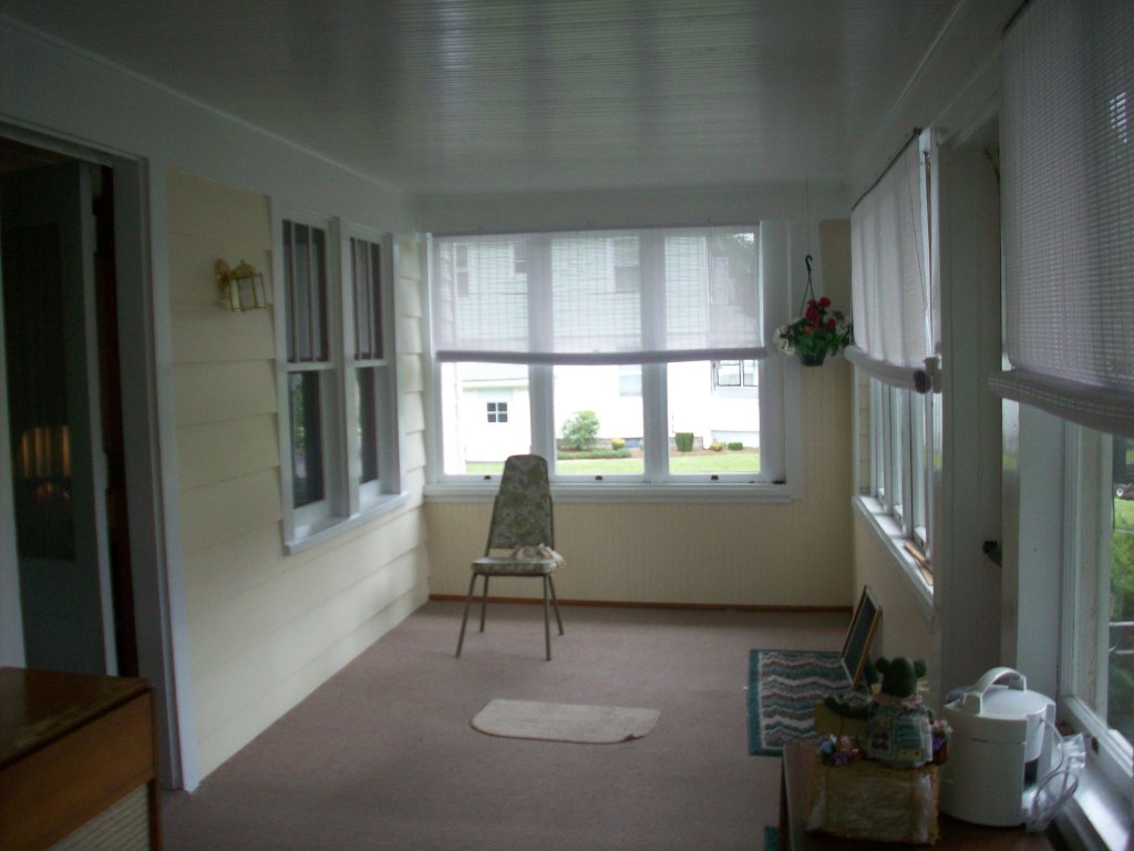 7 Harding Avenue Adams, MA 01220 - Photo 3 of 4 Front Porch