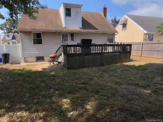 35 Marlow Road Valley Stream, NY 11580 - Photo 3 of 20 a view of a house with a yard