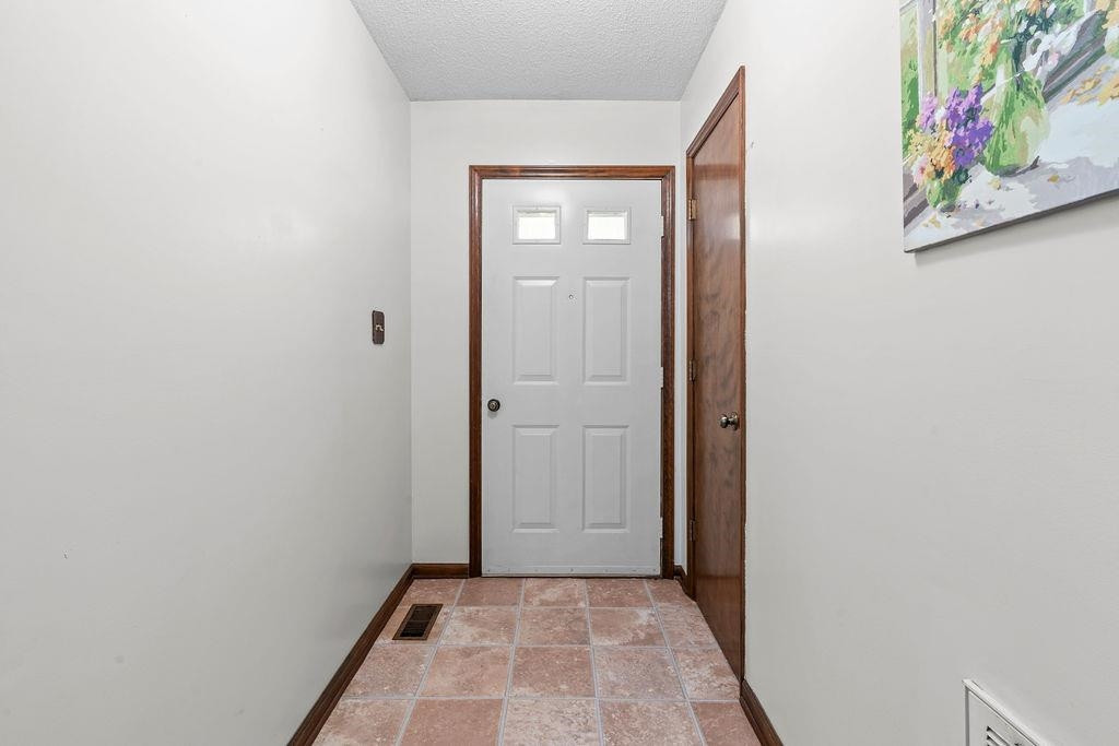 8109 Rhodes Road Apex, NC 27539 - Photo 5 of 41 Photo 5