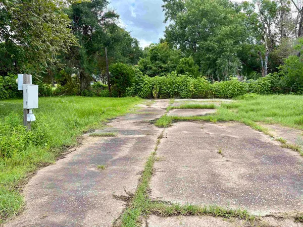 $19,900 | 1812 Houston Street, Orange, TX 77630