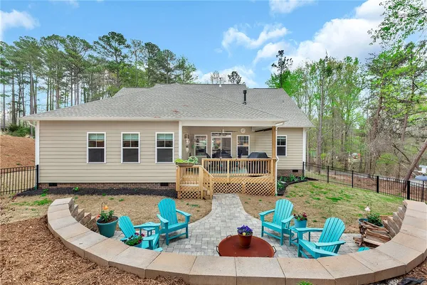 $549,900 | 2638 Dog Leg Lane, Seneca, SC 29678