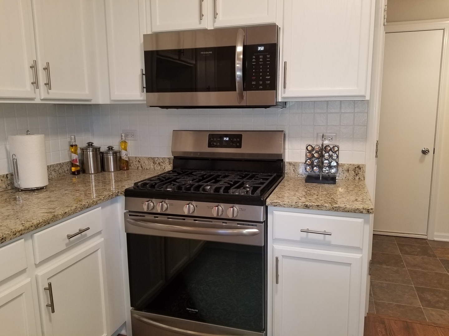 63 Rolling Oaks Road, Unit D Sugar Grove, IL 60554 - Photo 12 of 39