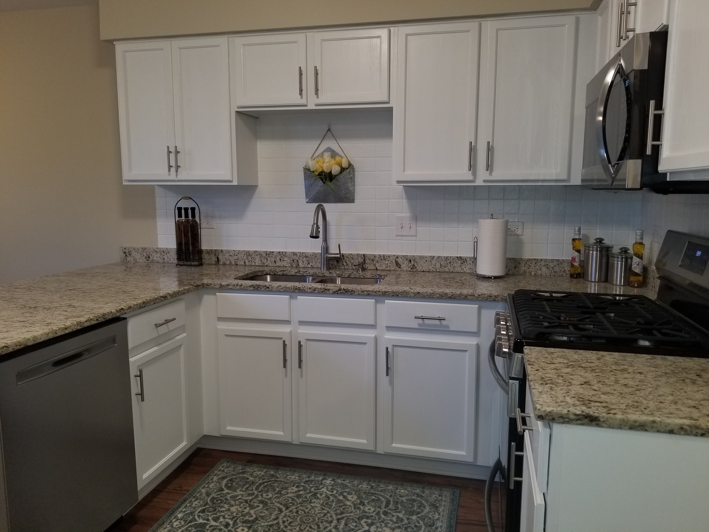 63 Rolling Oaks Road, Unit D Sugar Grove, IL 60554 - Photo 10 of 39