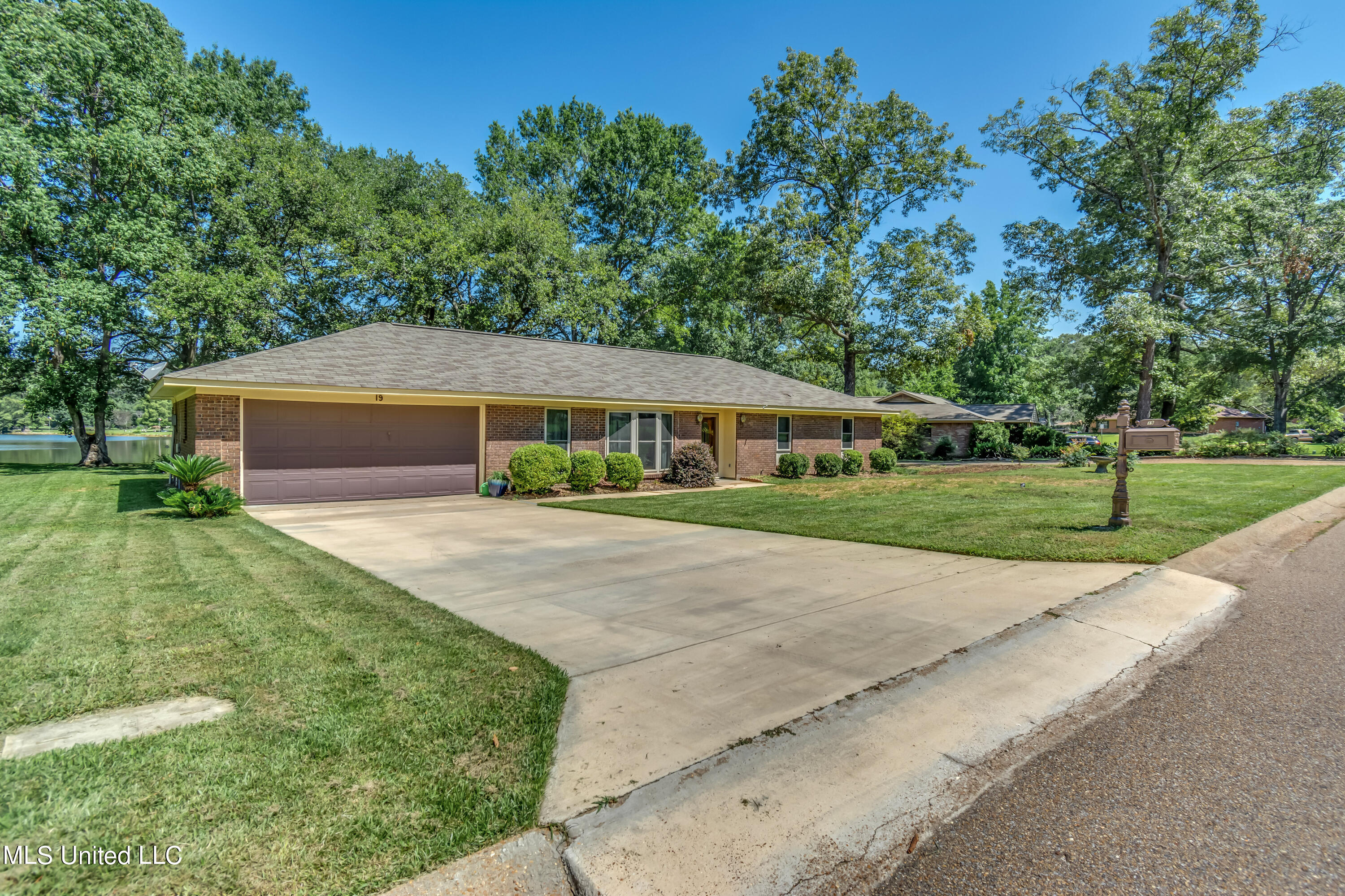 19 Crosswoods Road Brandon, MS 39042 - Photo 53 of 53 19 Crosswoods Rd-62