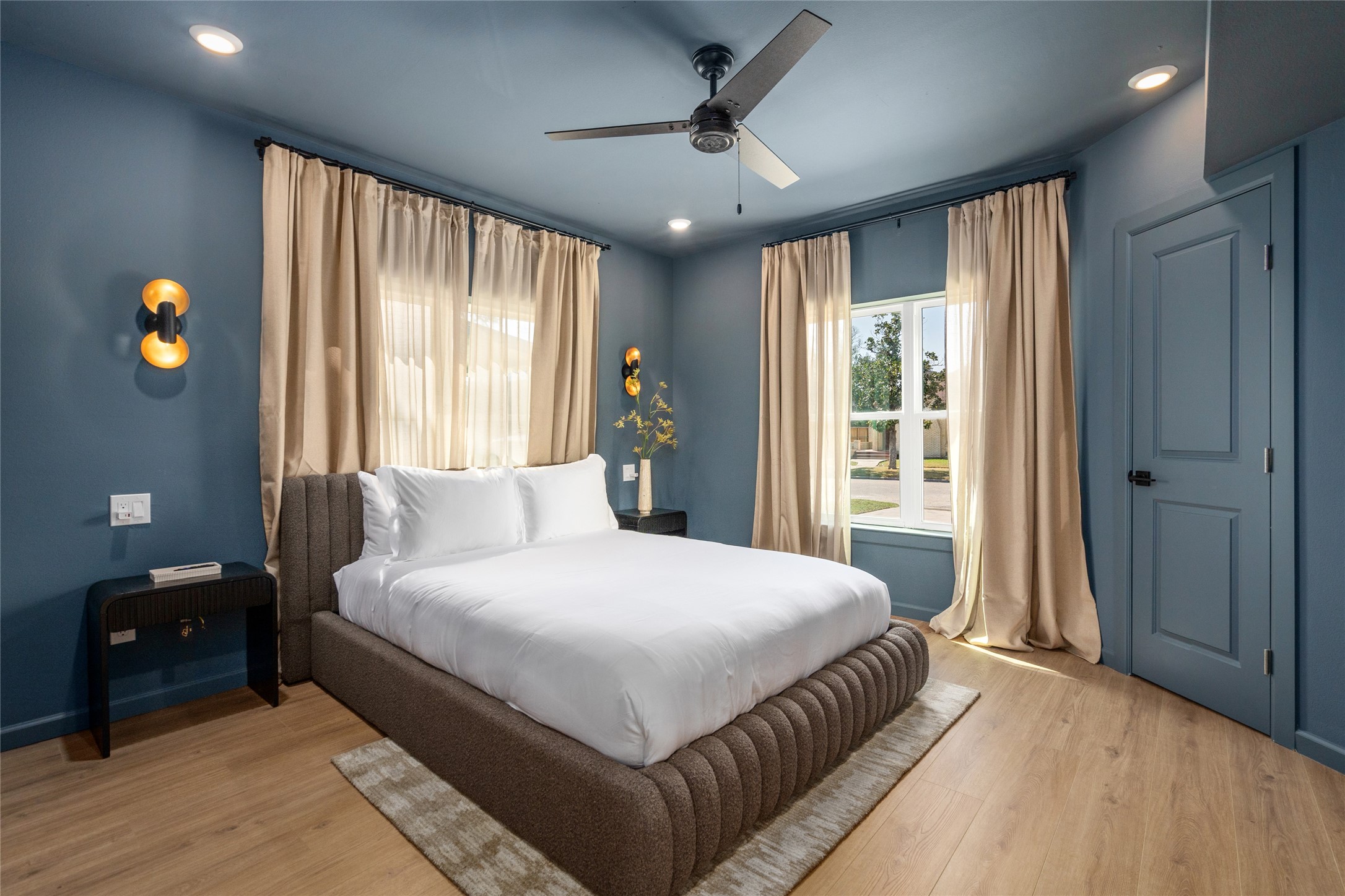 2901 Cleburne Street Houston, TX 77004 - Photo 22 of 50 a bedroom with a bed and a window