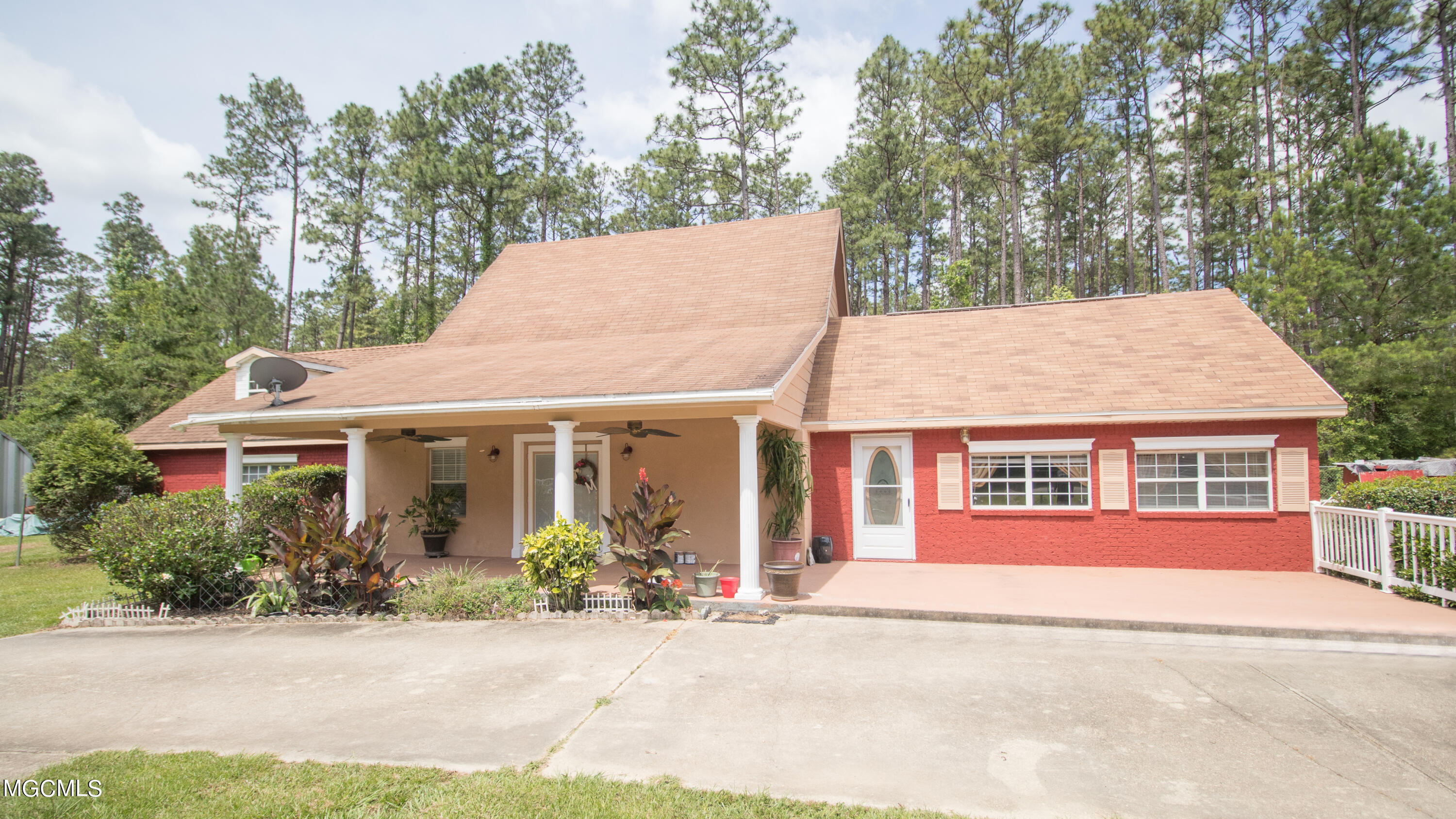 12997 Vogle Road Saucier, MS 39574 - Photo 1 of 20 vogel-116