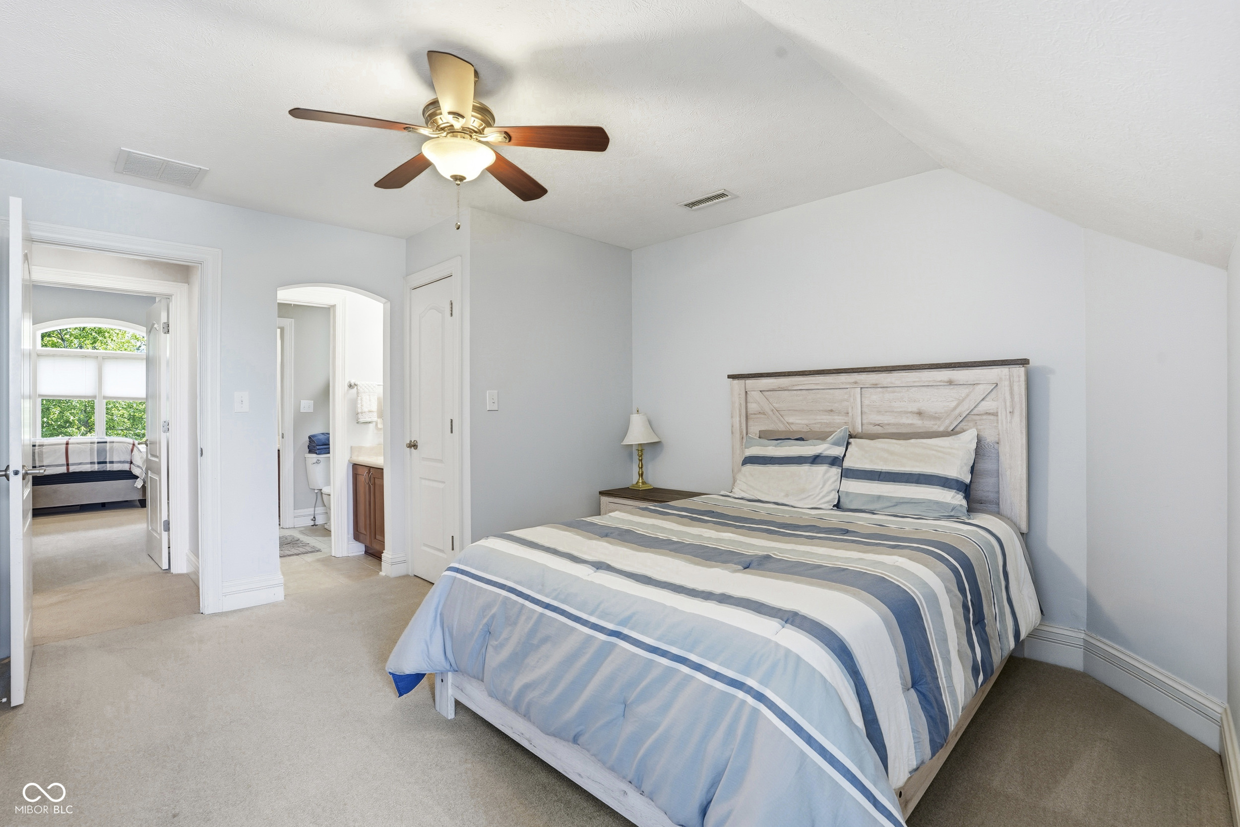 12093 Hawthorn Ridge Fishers, IN 46037 - Photo 56 of 68