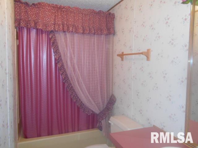 615 South Combs Street Ridgway, IL 62979 - Photo 16 of 20