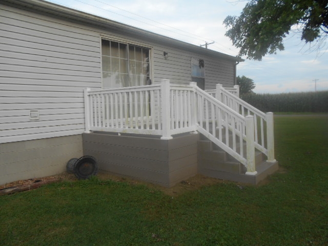 615 South Combs Street Ridgway, IL 62979 - Photo 5 of 20