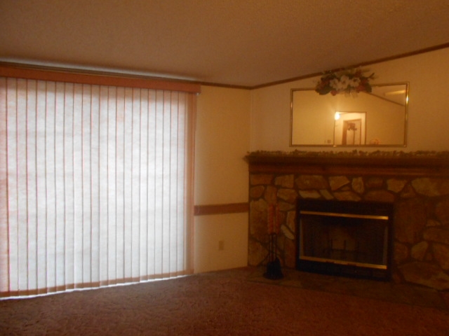 615 South Combs Street Ridgway, IL 62979 - Photo 10 of 20