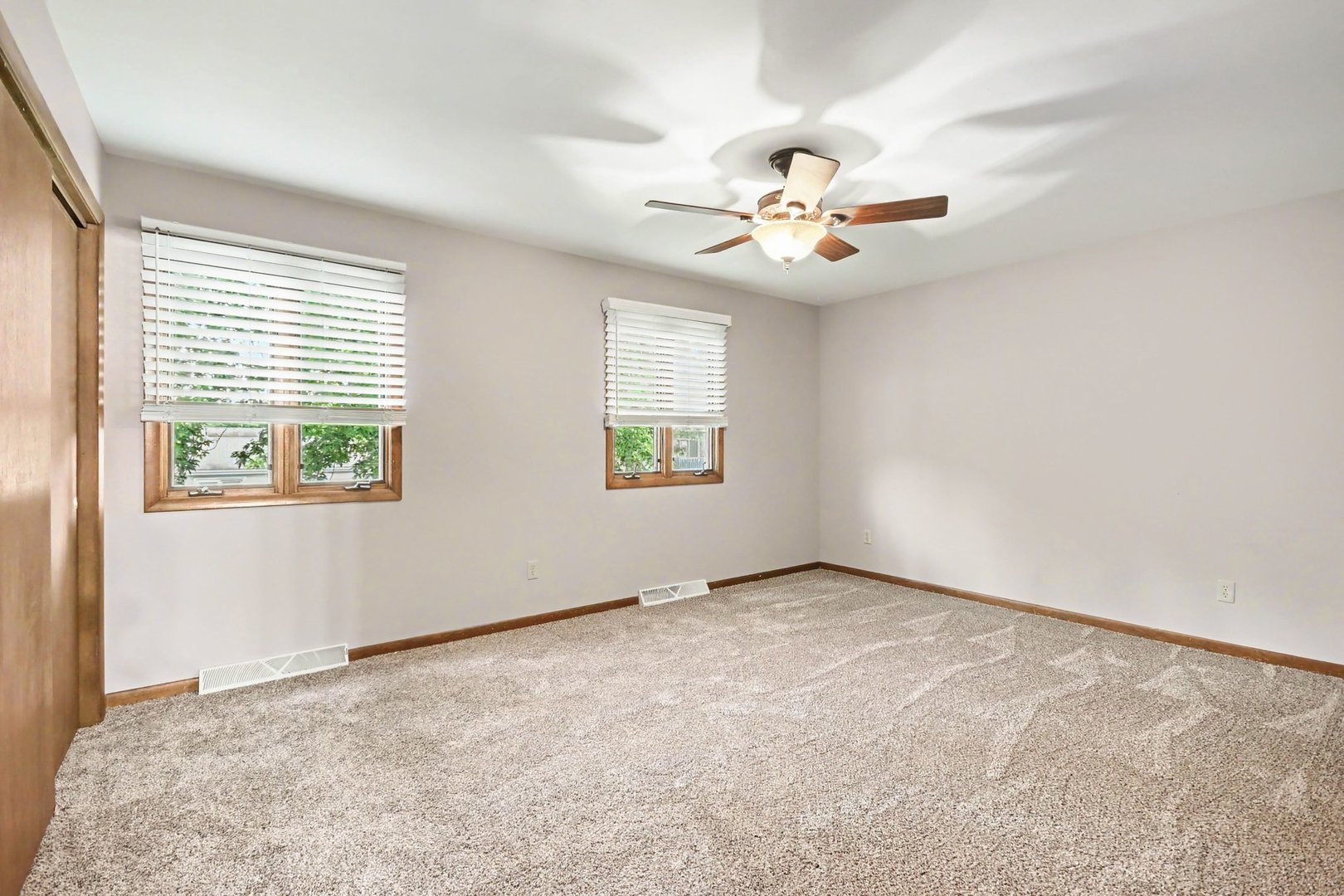 246 East Woodlawn Road New Lenox, IL 60451 - Photo 14 of 29